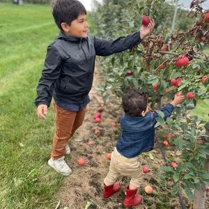 Meet your Posher, Sabrina